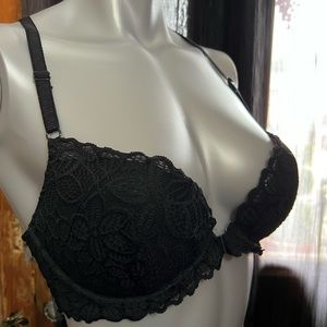 Victoria’s Secret Punk Lace Racer Back Push Up Bra 32DD
